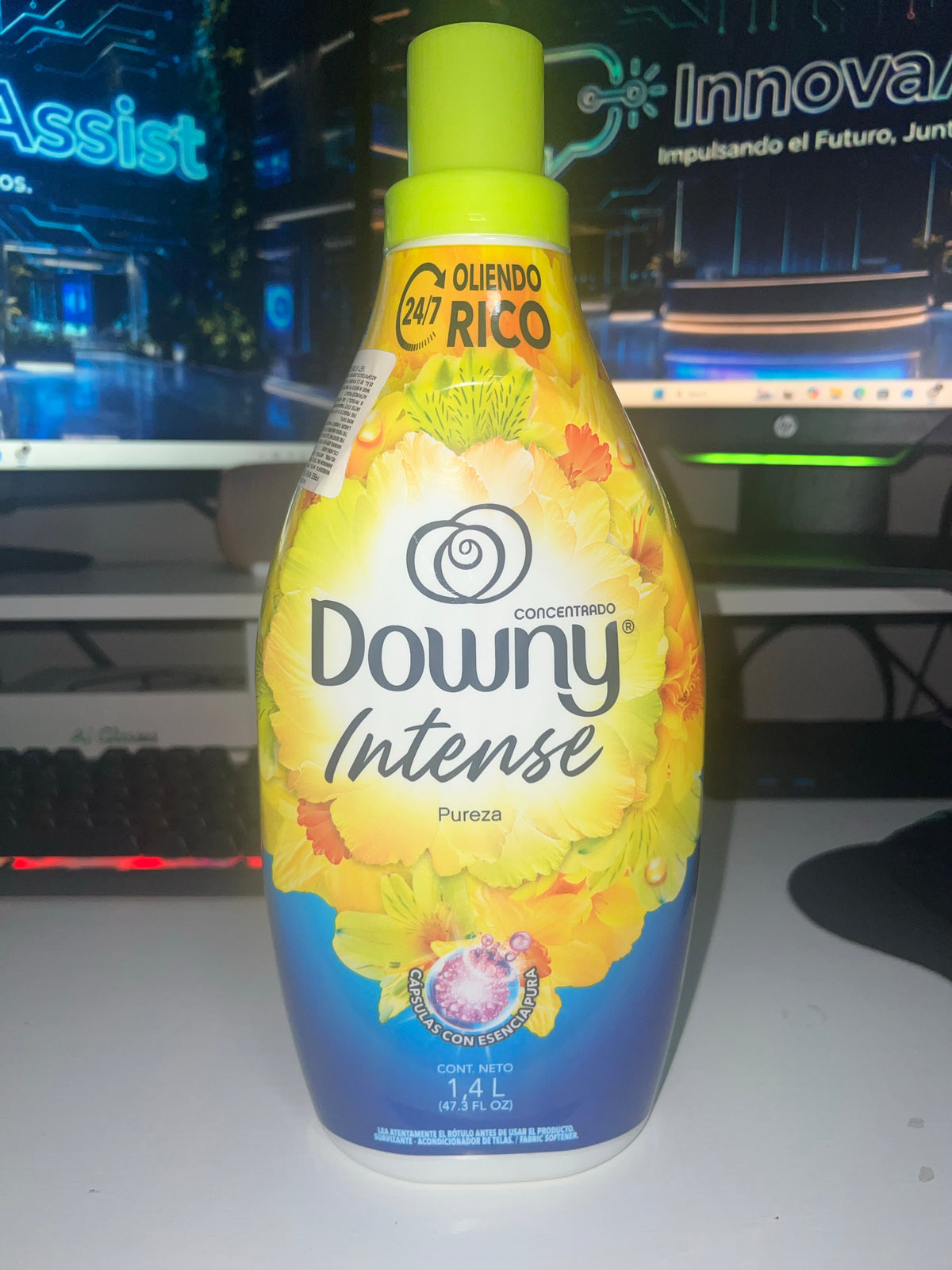 Downy Intense Pureza Concentrated Fabric Softener – 1.4 L