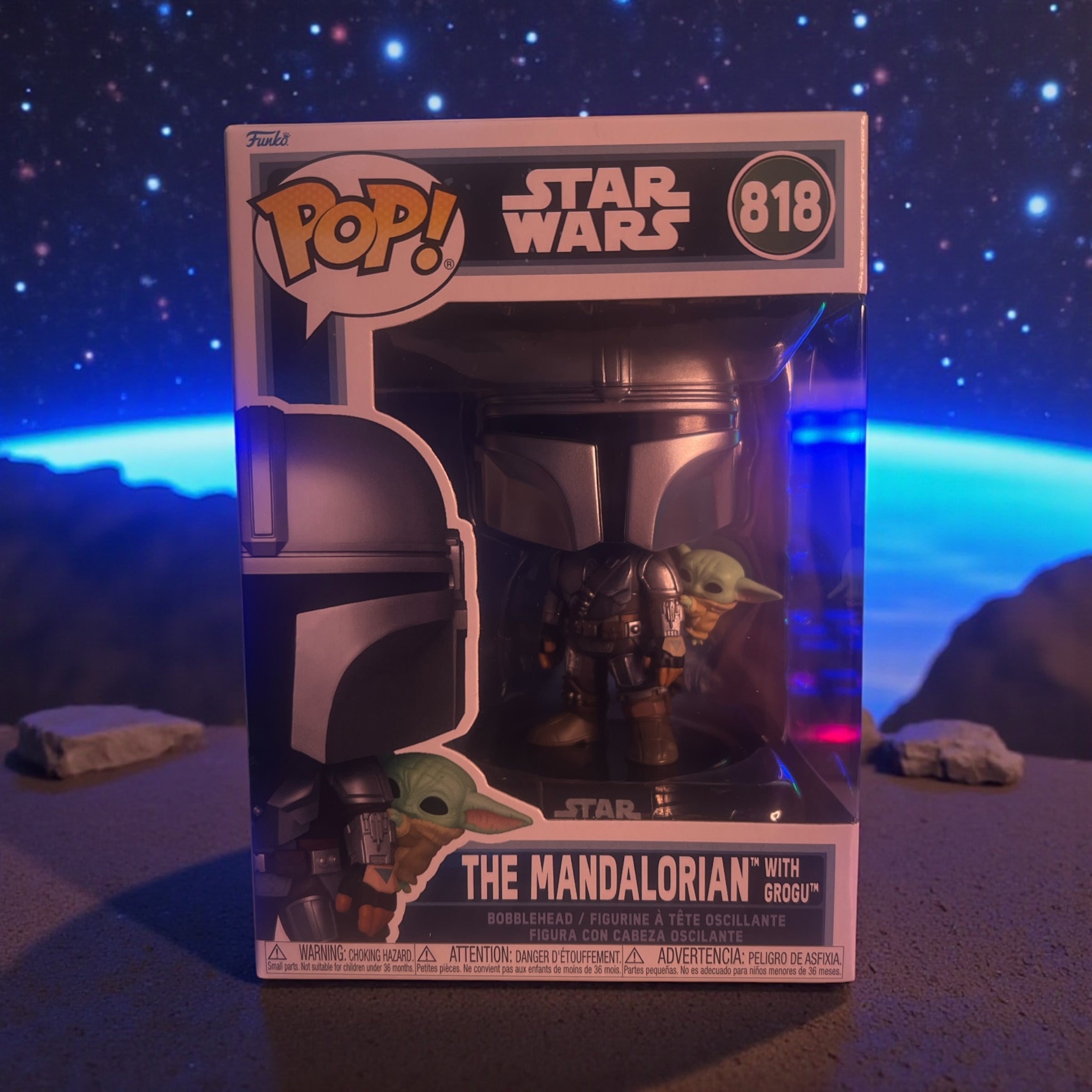 Funko Pop Star Wars The Mandalorian with Grogu 818 image 1 front box view