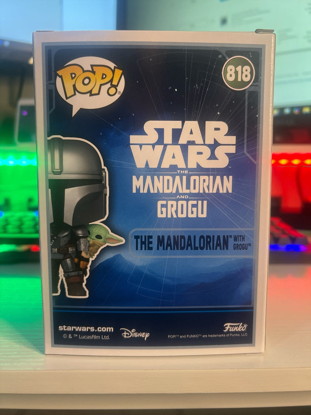 Funko Pop Star Wars The Mandalorian with Grogu 818 image 3 back box view